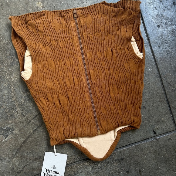 Vivienne Westwood Brand New 1,240$ Kate Corset from S/S 2022 w/ orb - Picture 4 of 15